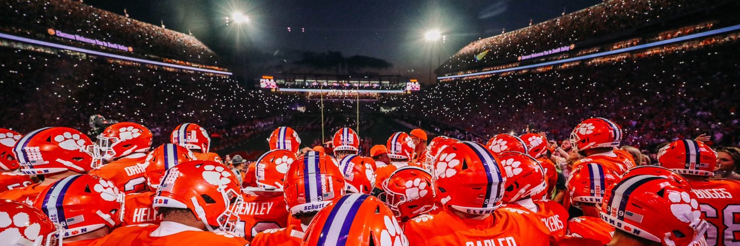 lolewis24's profile banner image