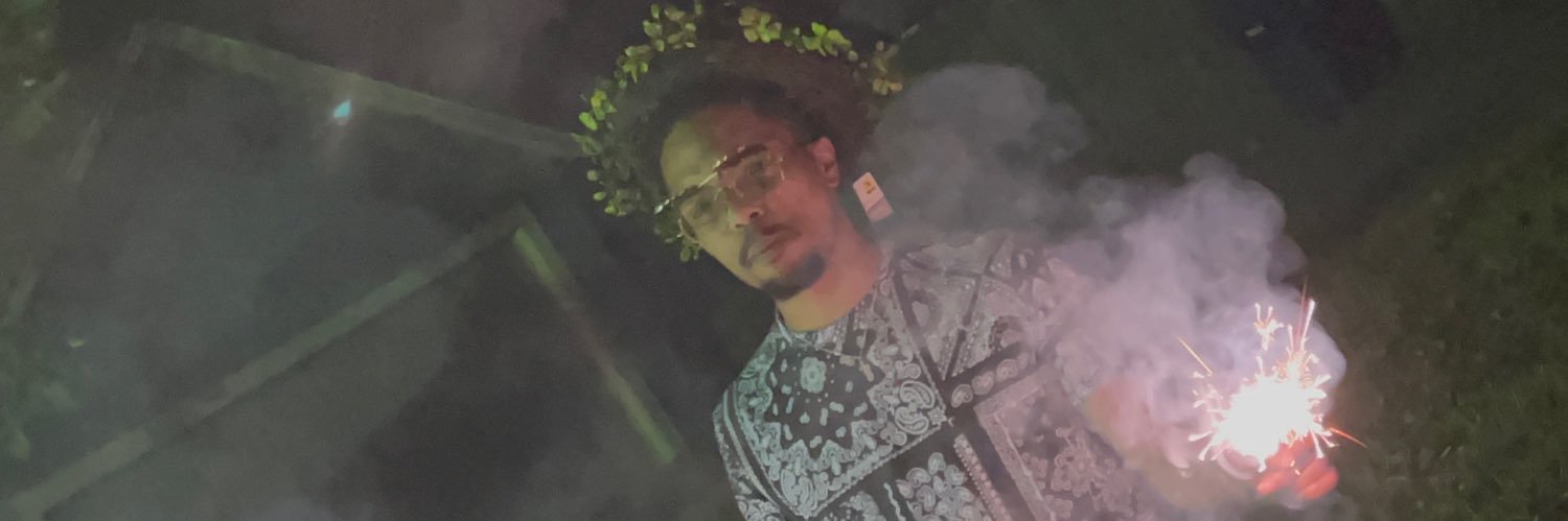 DeyCallMeCaPtN's profile banner image