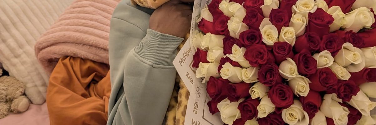 Cheecqa's profile banner image