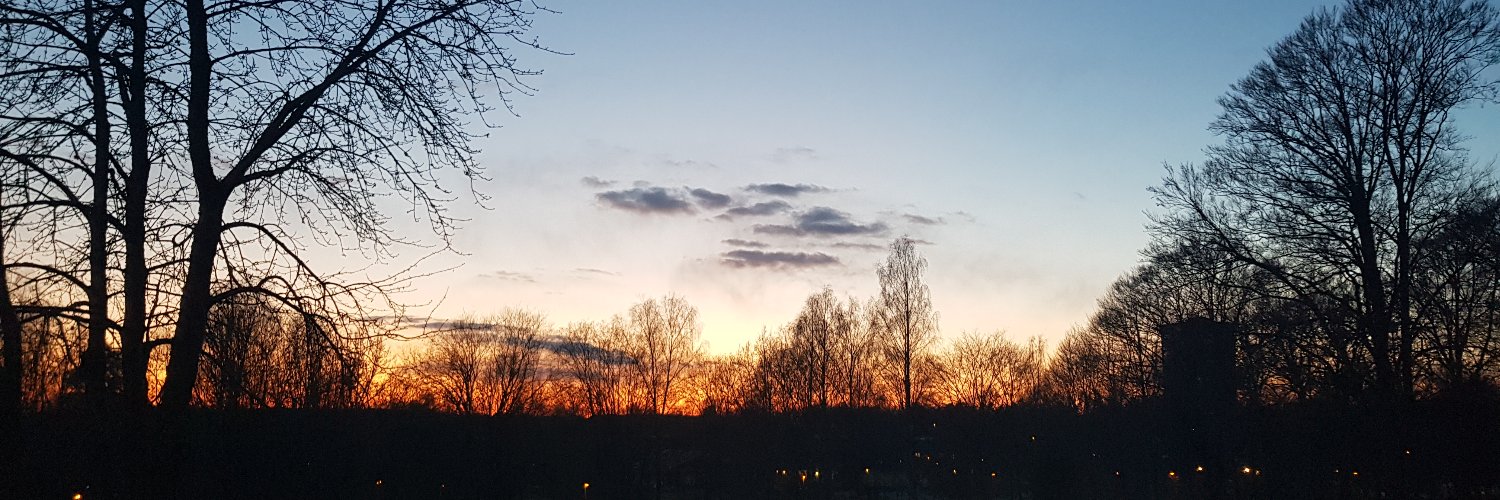 dyesimeooow's profile banner image
