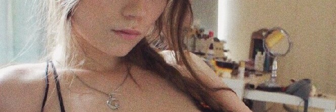 laura_da8q's profile banner image