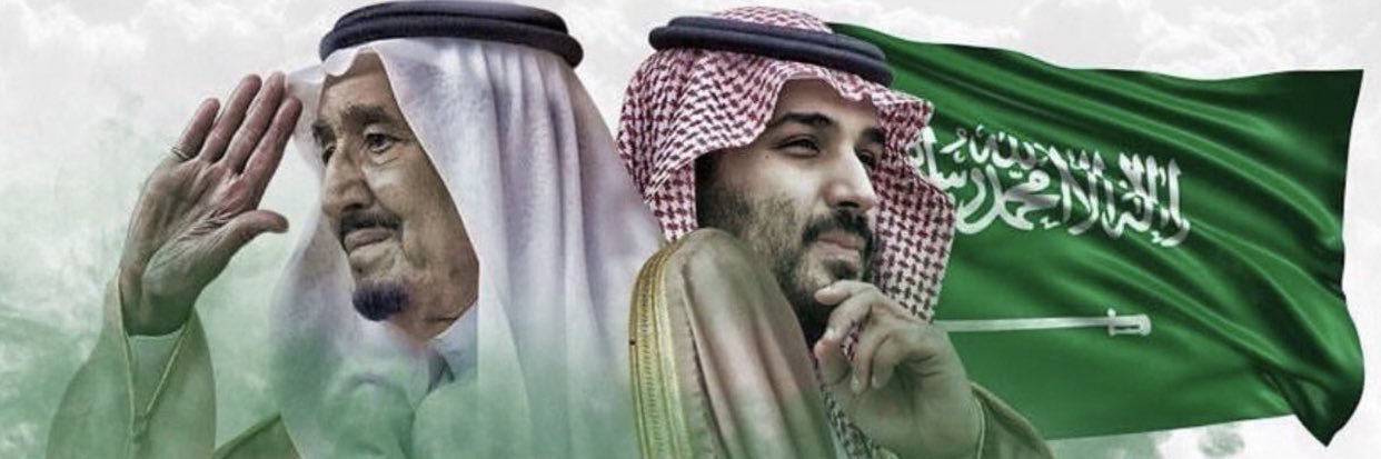 esmahle's profile banner image