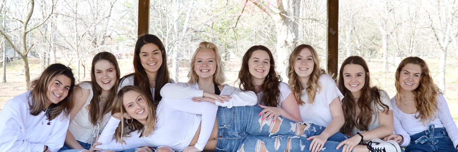 emzcaroline's profile banner image