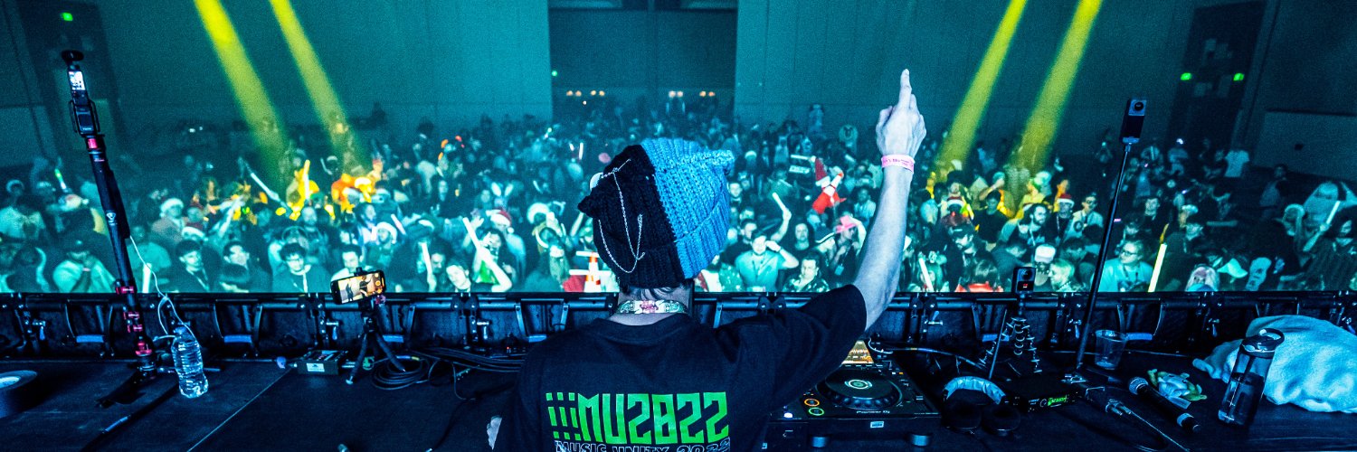 Sim_Out_'s profile banner image