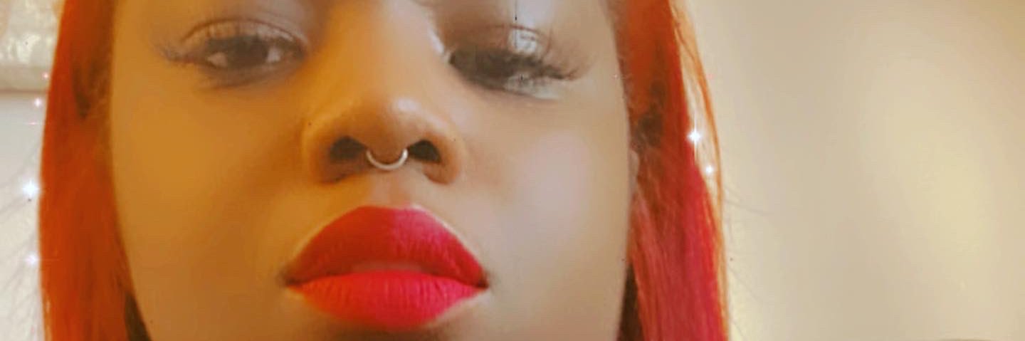 x__She's profile banner image