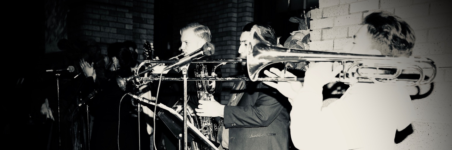 VizaRecords's profile banner image