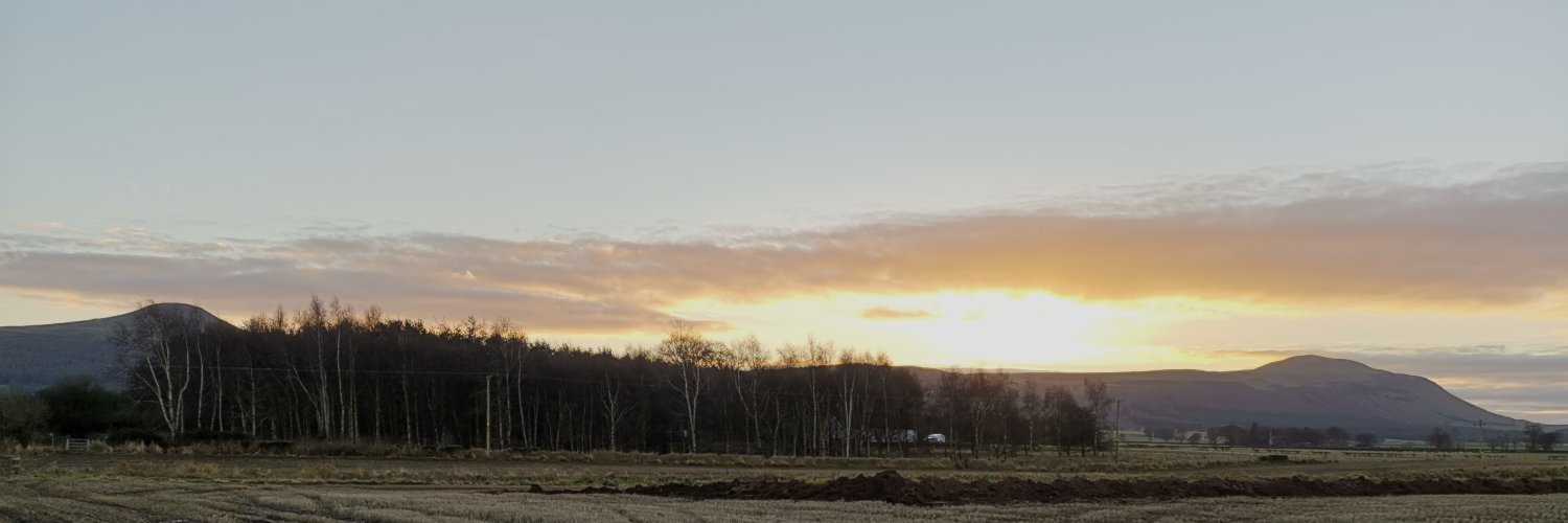 rreitak's profile banner image