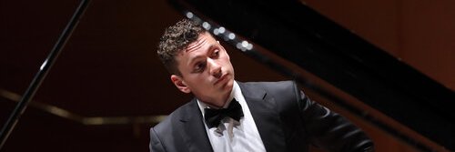 artistseries's profile banner image