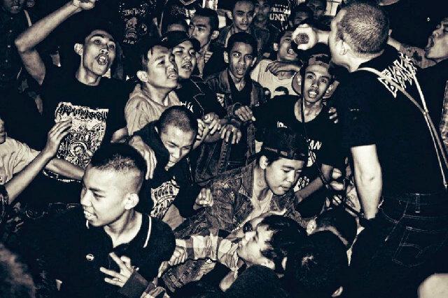 STRENGTH THRU|WFC banner