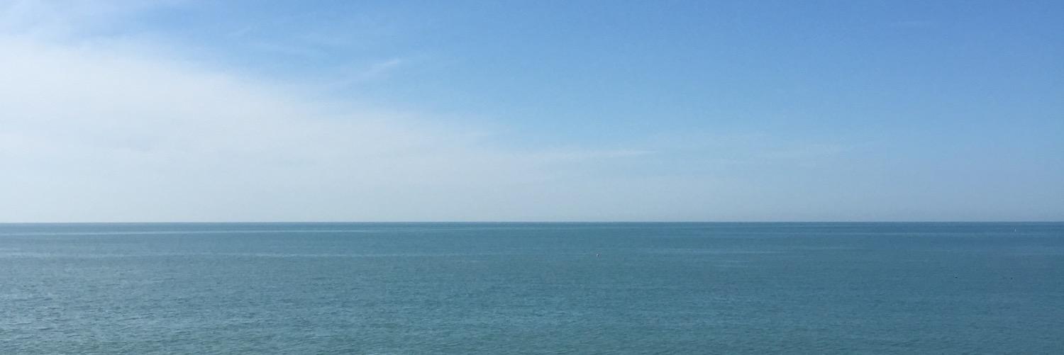 Kirsty Staunton 🌜🇺🇦 banner