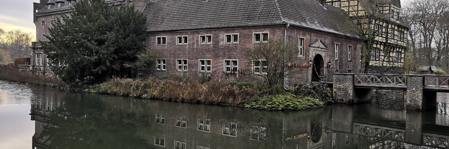 grosseprojekte's profile banner image