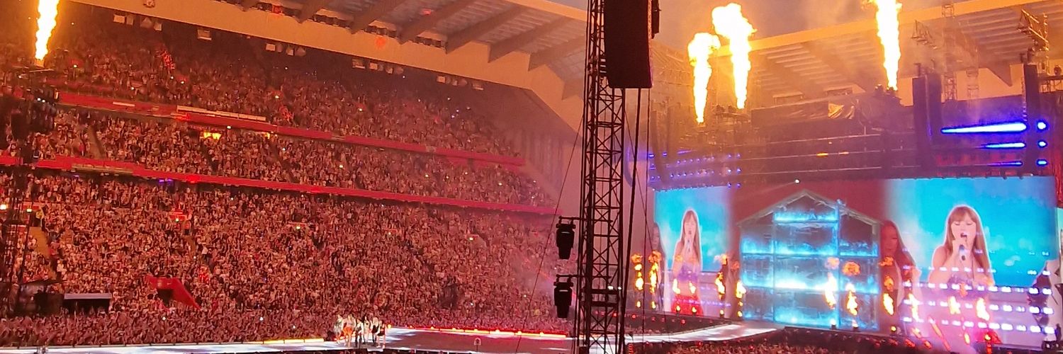 molyevans's profile banner image