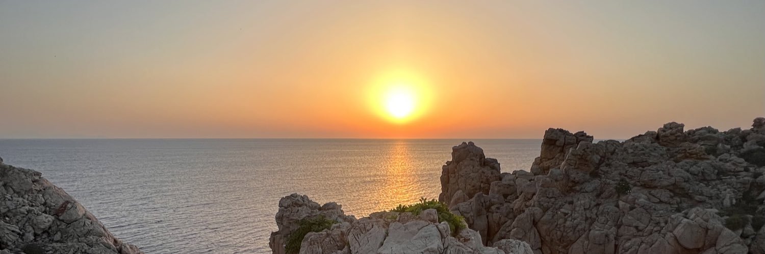 Miriamn98's profile banner image
