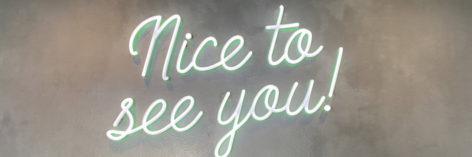 ElizMurray's profile banner image