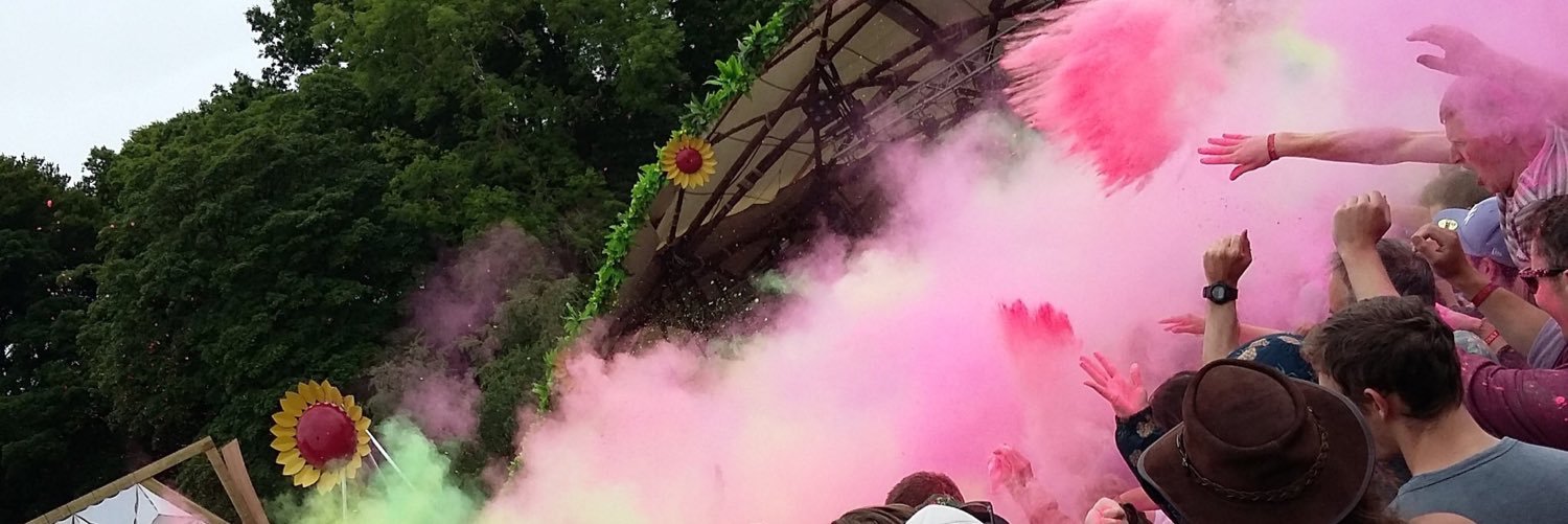 vicksyoung's profile banner image