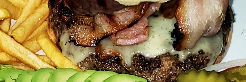 WEB HOUSE CAFÉ & BAR banner