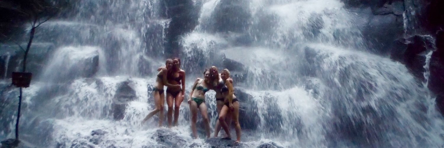 Charlottemckk's profile banner image