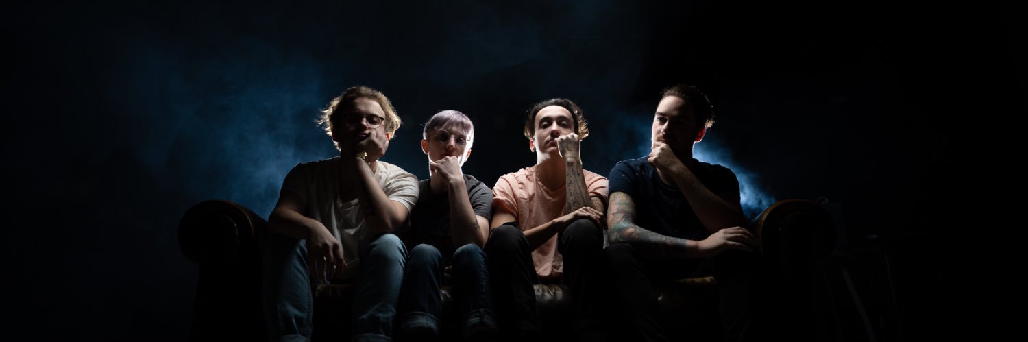 allo_band's profile banner image