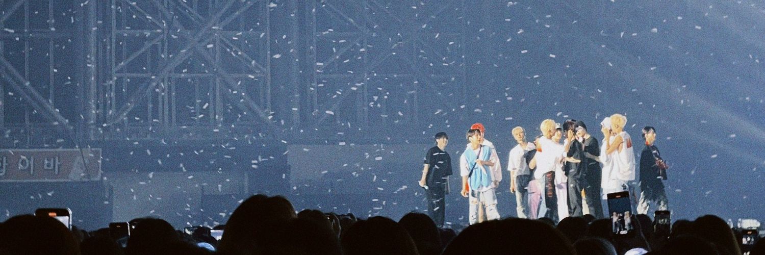 staringyu's profile banner image
