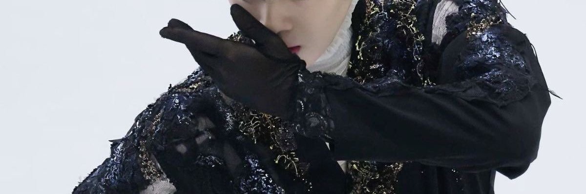 r81sie's profile banner image