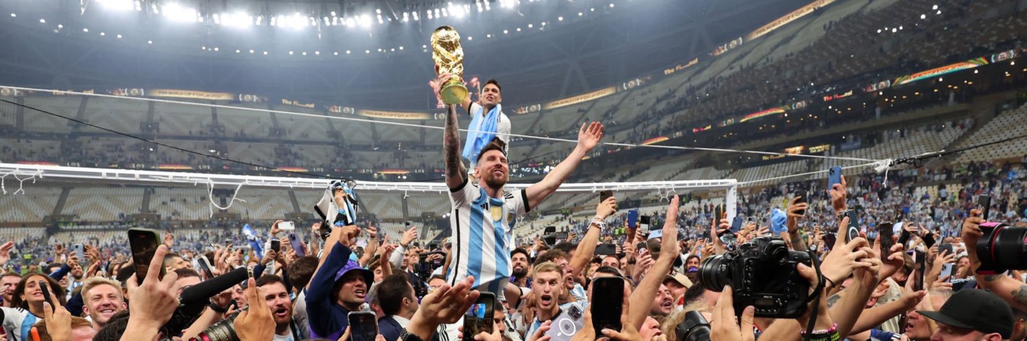 z_511's profile banner image