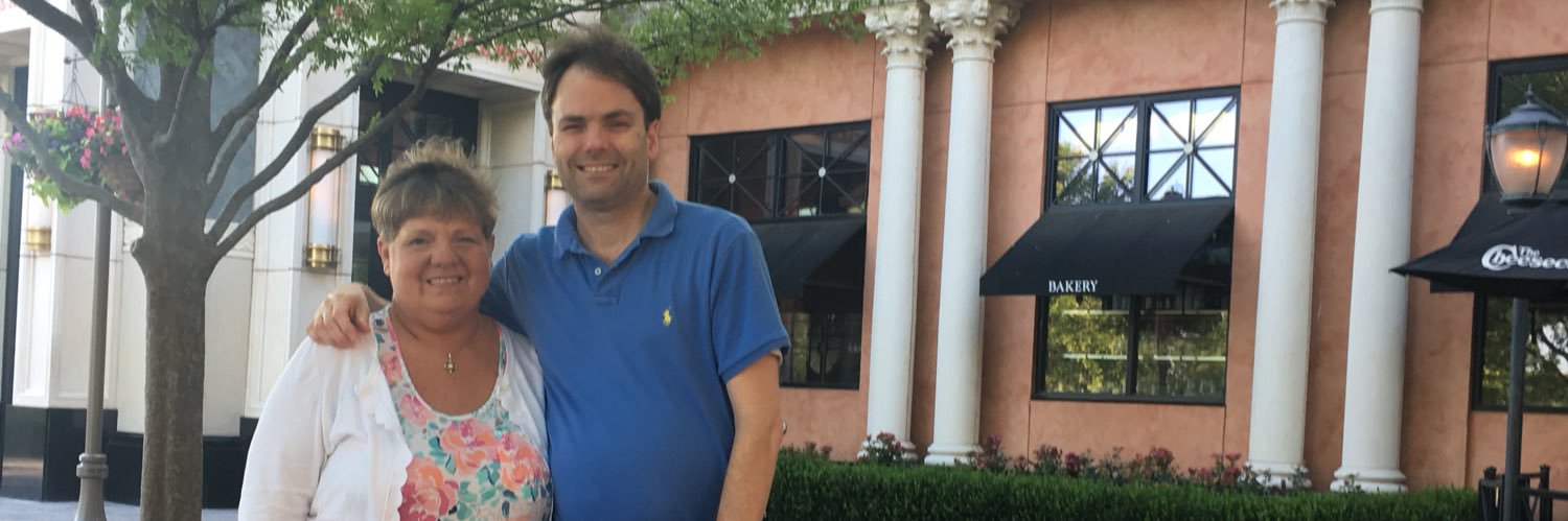 Momofapug1's profile banner image