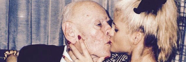 Vierge Effarouchée banner