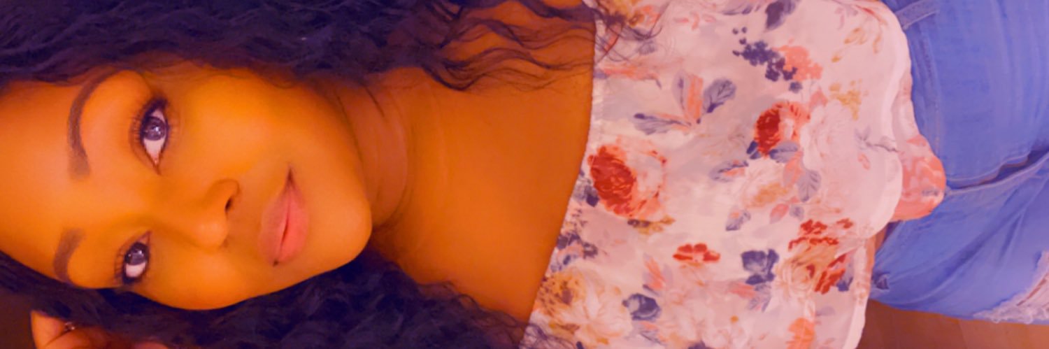 Mami_Myra's profile banner image
