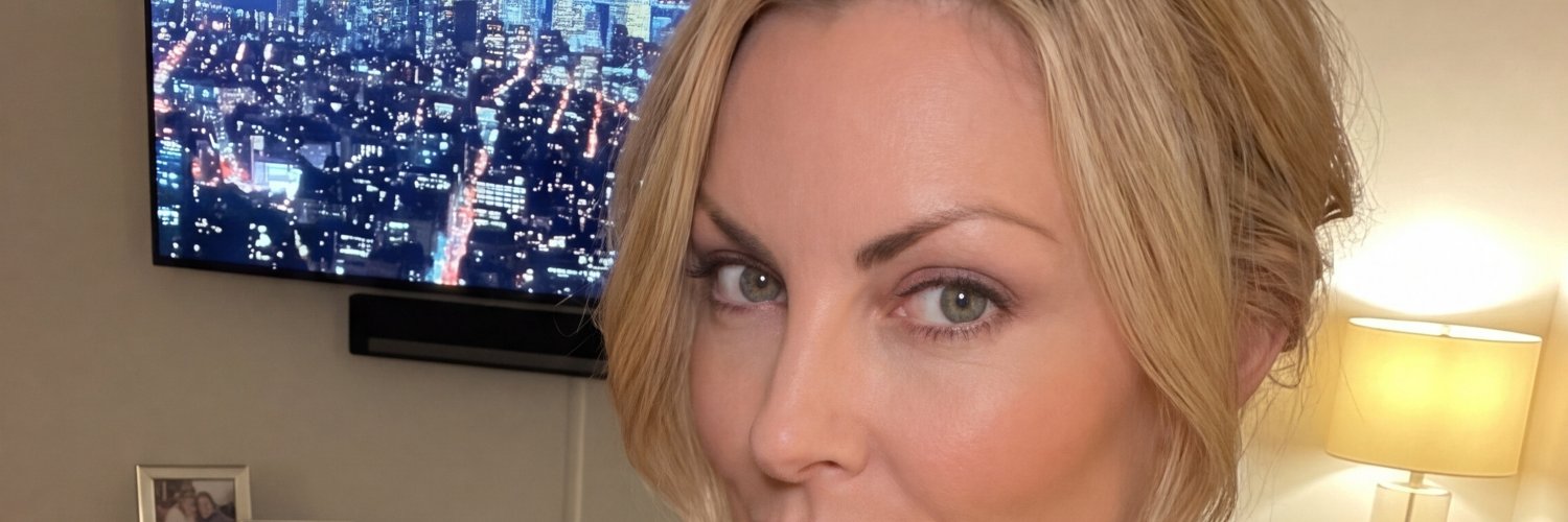 veronicaasve's profile banner image