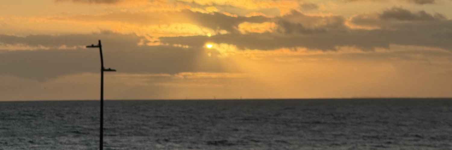 ieezaat's profile banner image