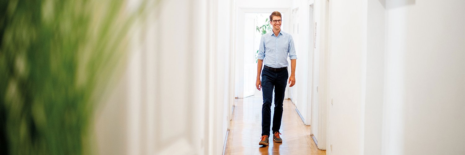 learnchamp's profile banner image