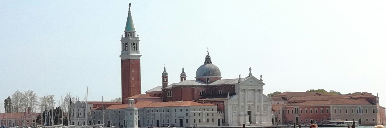 anfoevi's profile banner image