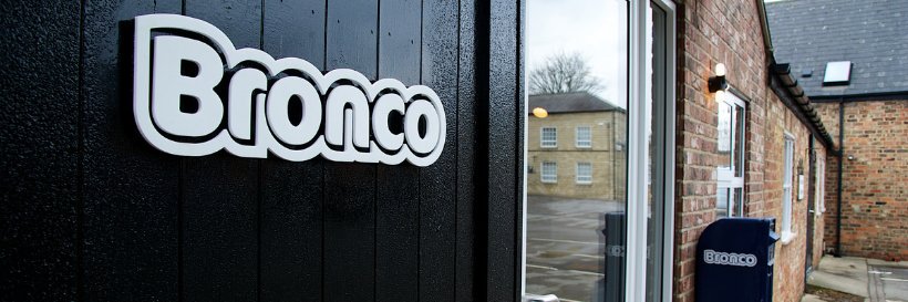 Bronco banner
