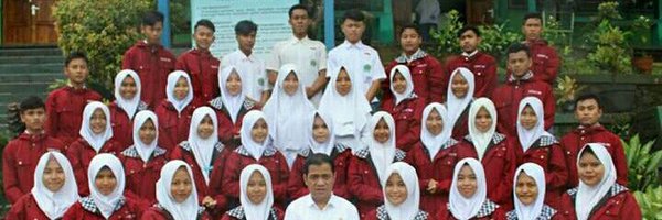 Amel_Azkia Profile Banner