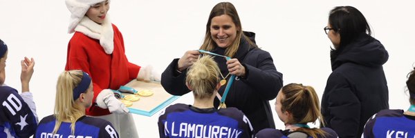 AngelaRuggiero Profile Banner