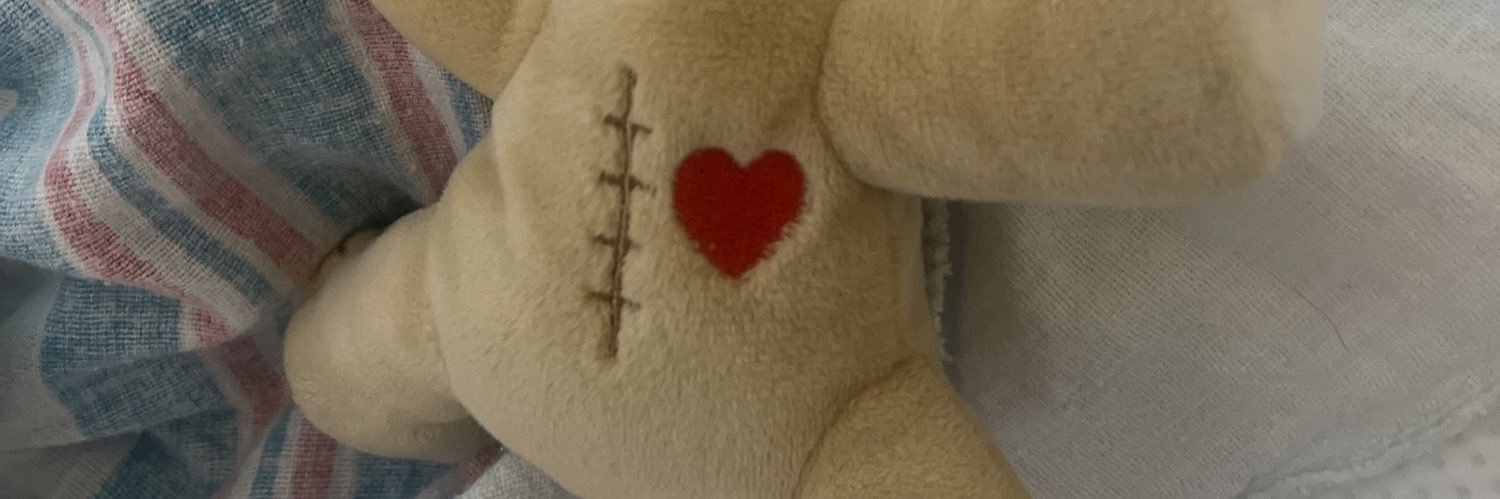 ItsASHLEY__Btw's profile banner image