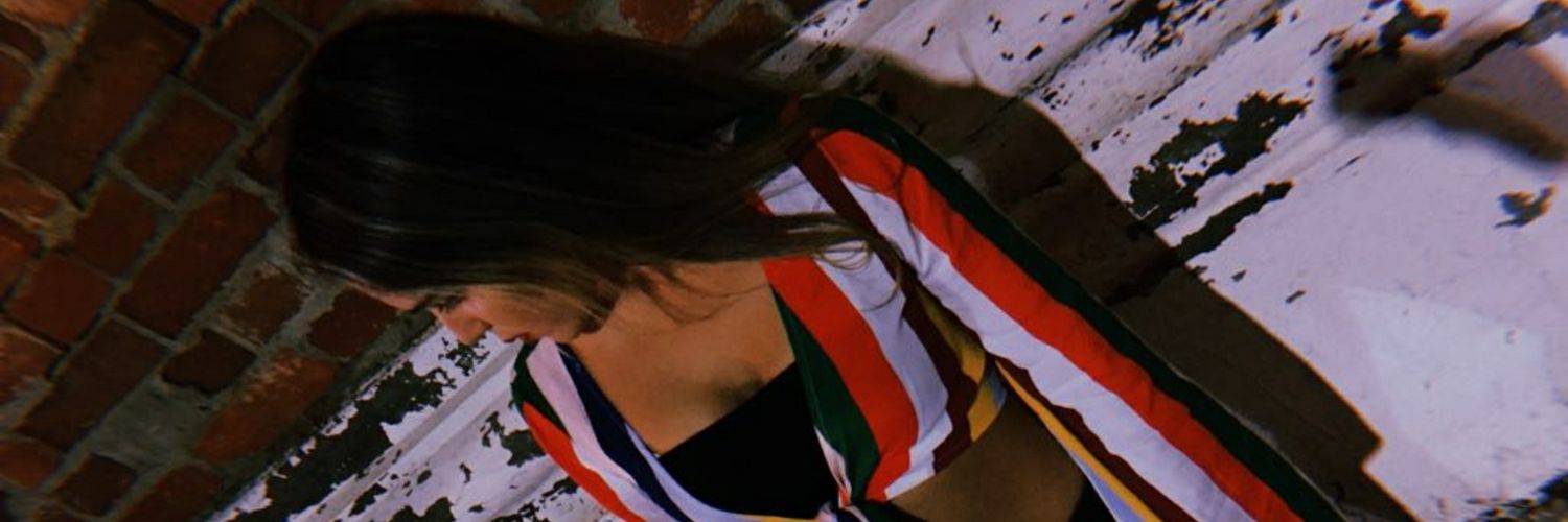 Hellomanti's profile banner image