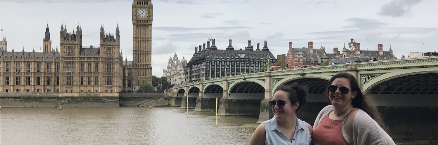 AlessandraVee's profile banner image