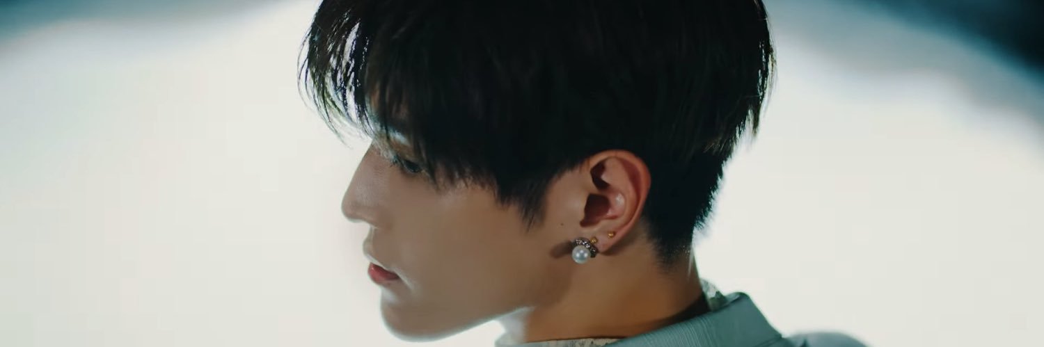 beeoh130's profile banner image