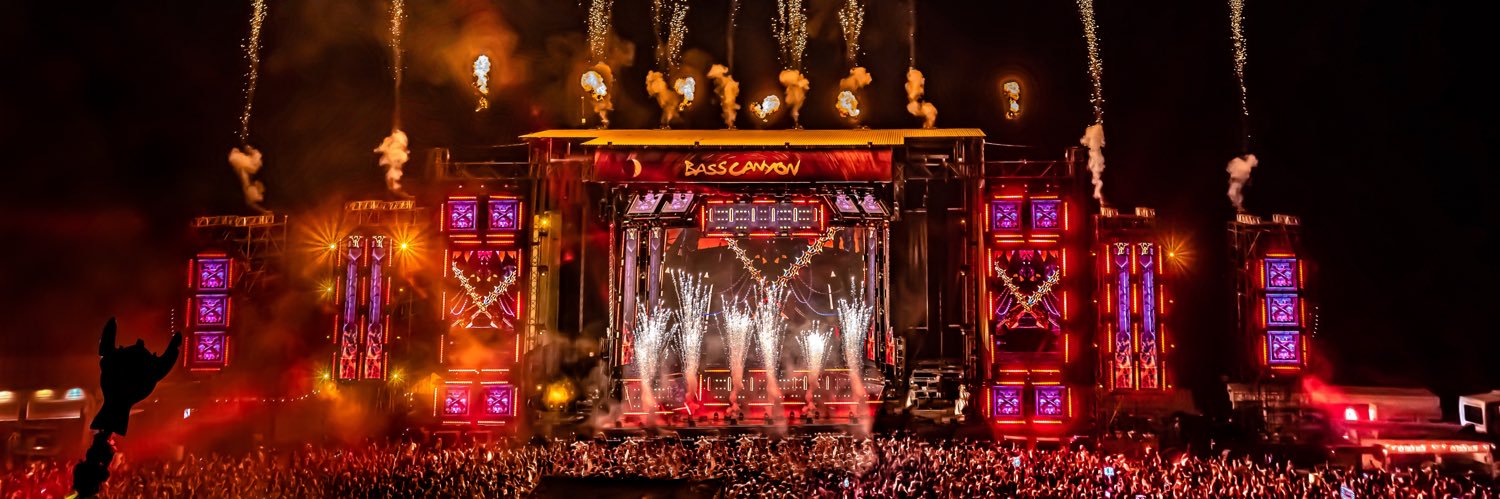 TayNotSoSwift's profile banner image
