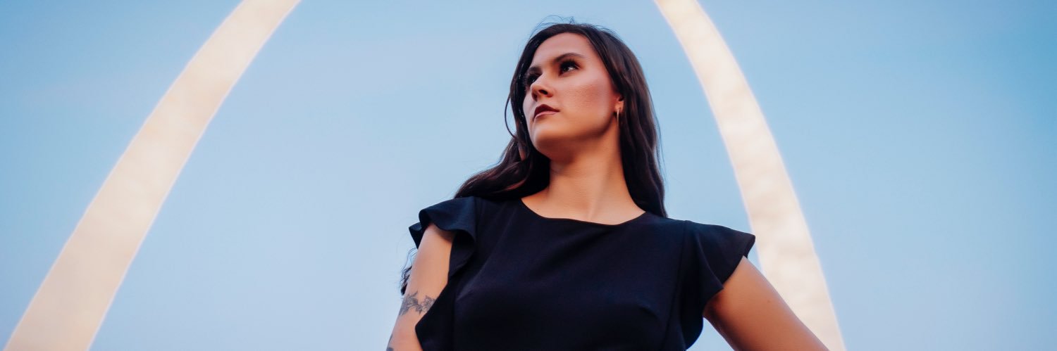 modelclaudiam's profile banner image