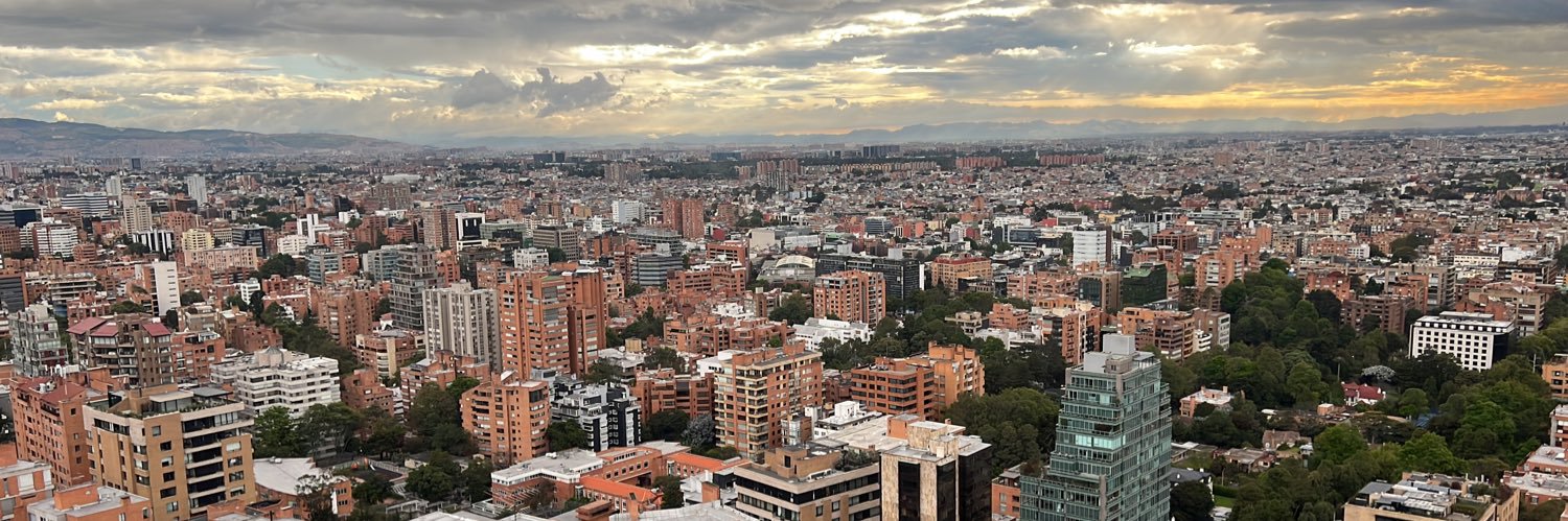 candresariza's profile banner image