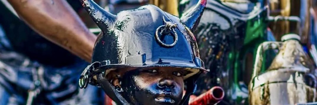 👷🏾‍♀️ Amanda Builds Up banner