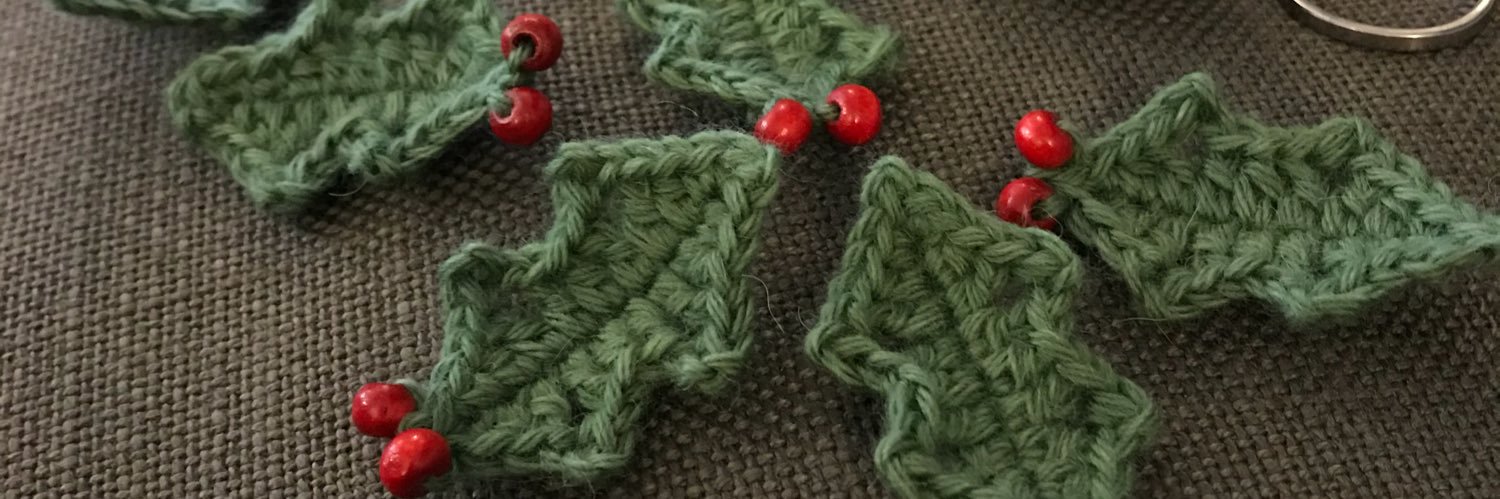 Emma Leahy 💚📚🏊🏻‍♀️🌍🌱 banner