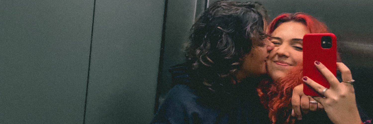 lalaurw's profile banner image