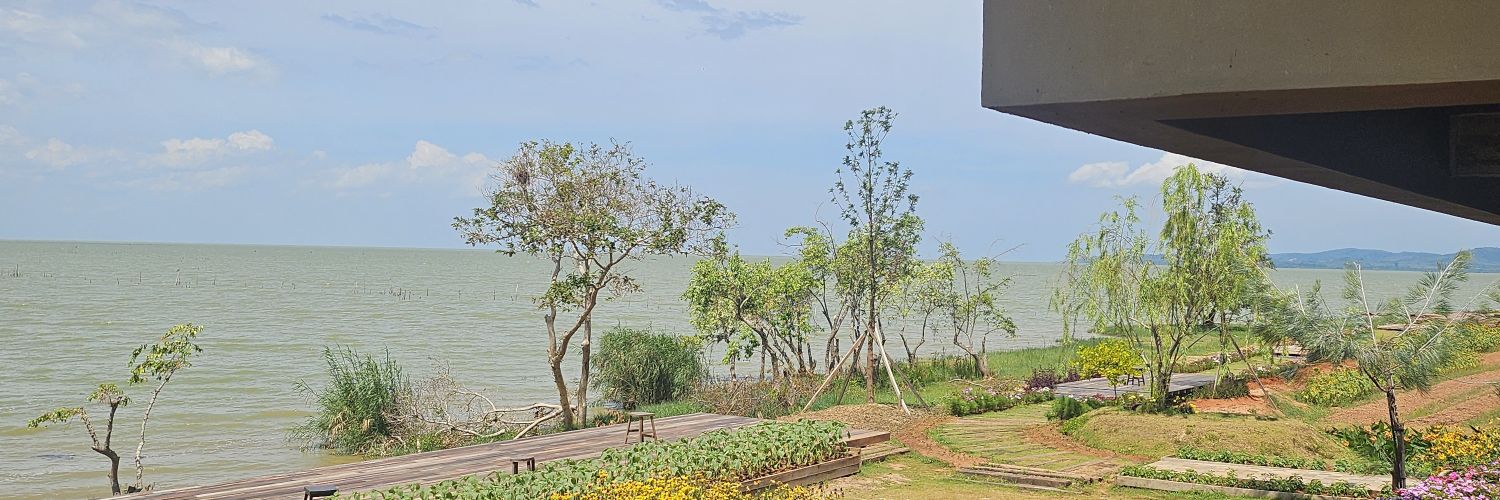 Pleng30's profile banner image