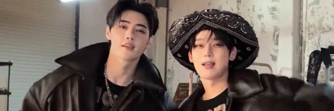 lovemyfridayyyy🧤 banner