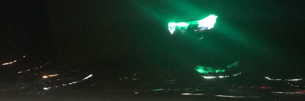 vee_liv's profile banner image