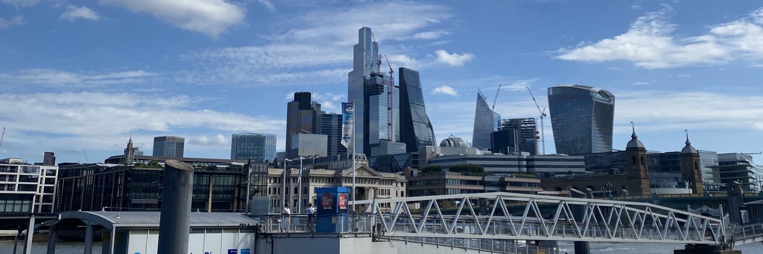 MelaniaGuardaCeccoli banner