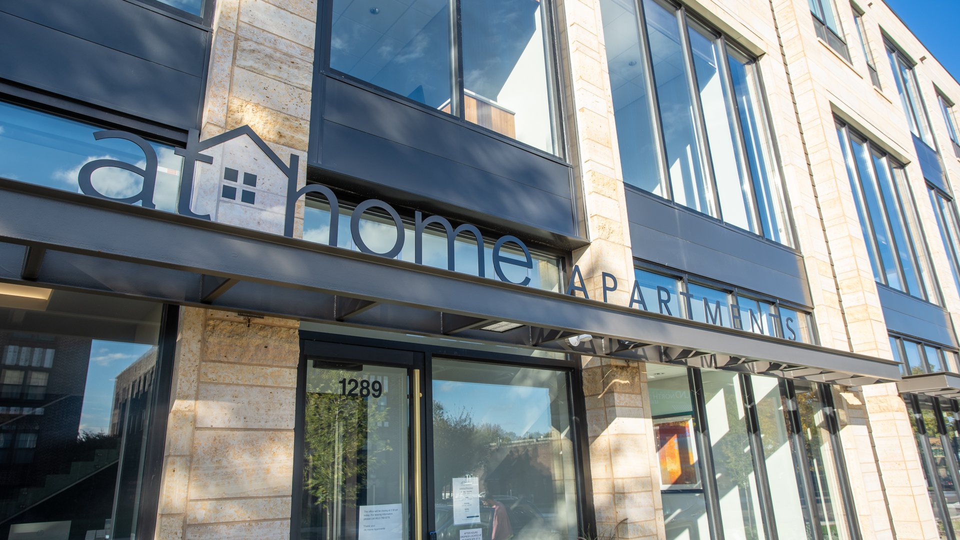 HomeApartments's profile banner image